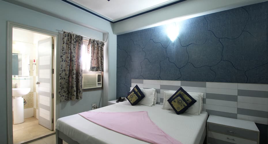 TG Rooms Airport Zone 3, New Delhi 3